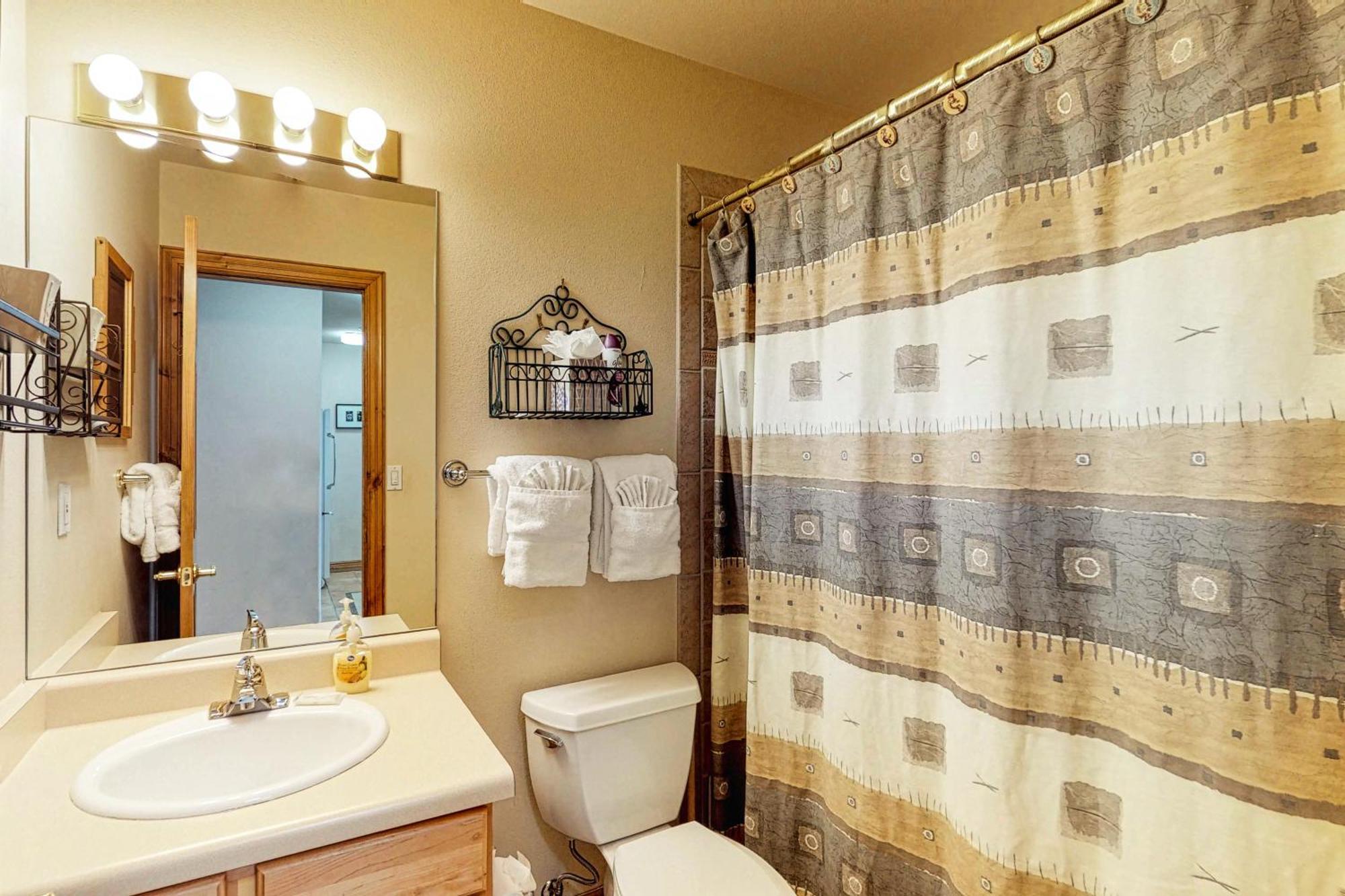 Dillon Commons Hotel Стая снимка