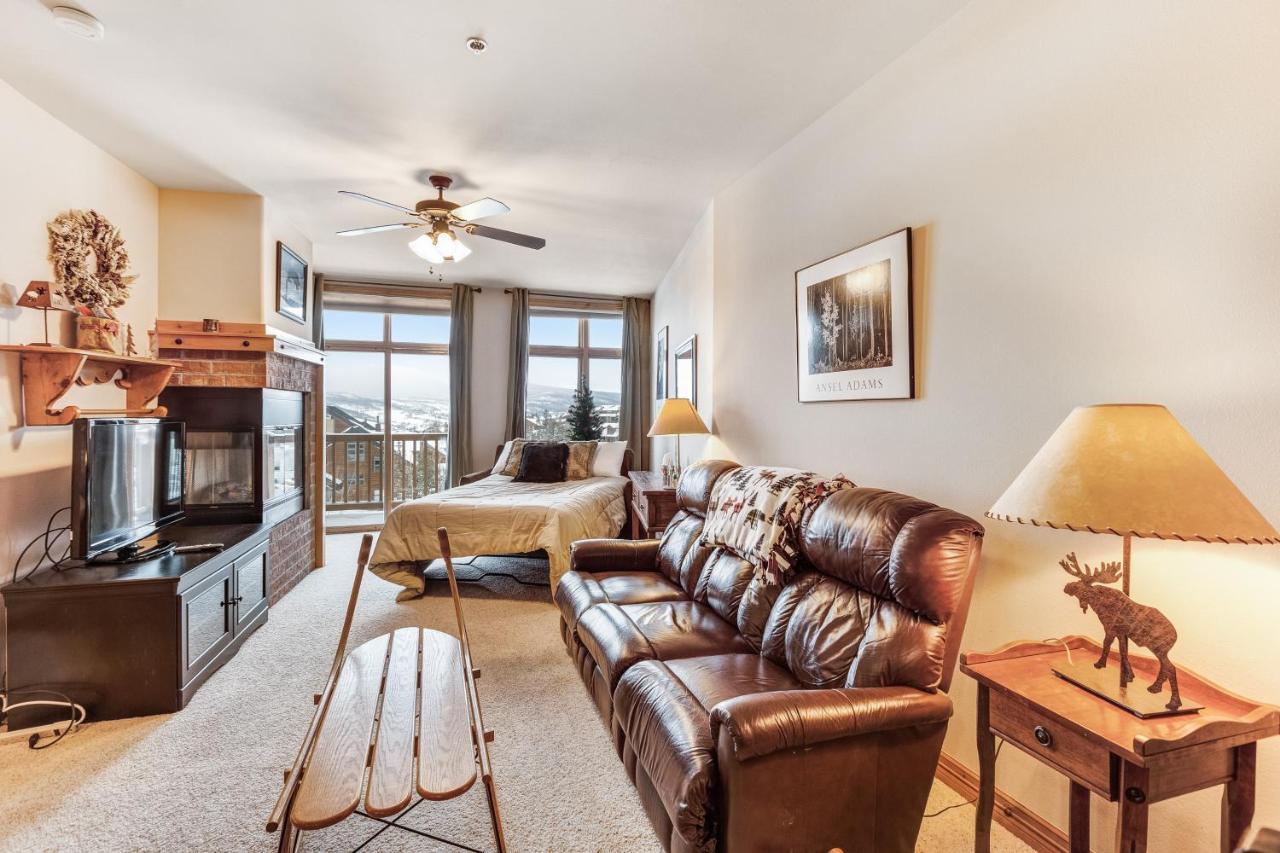 Dillon Commons Hotel Екстериор снимка