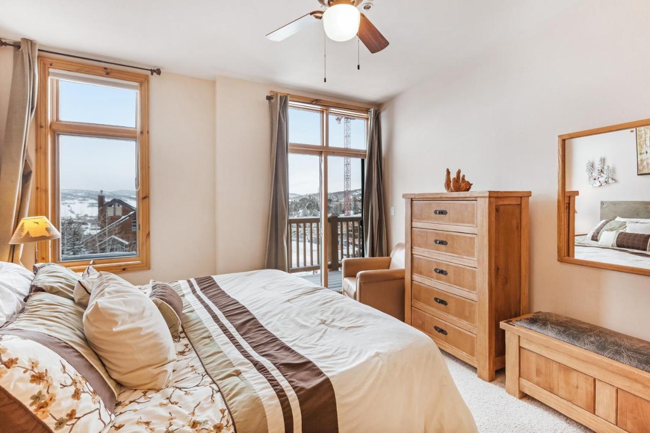Dillon Commons Hotel Екстериор снимка
